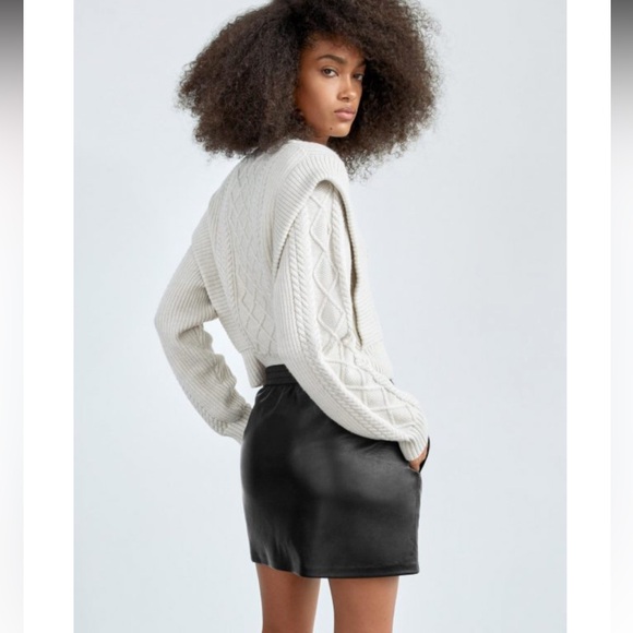 Babaton black slip on faux/ vegan leather mini dress with big two side pockets M - Picture 5 of 15